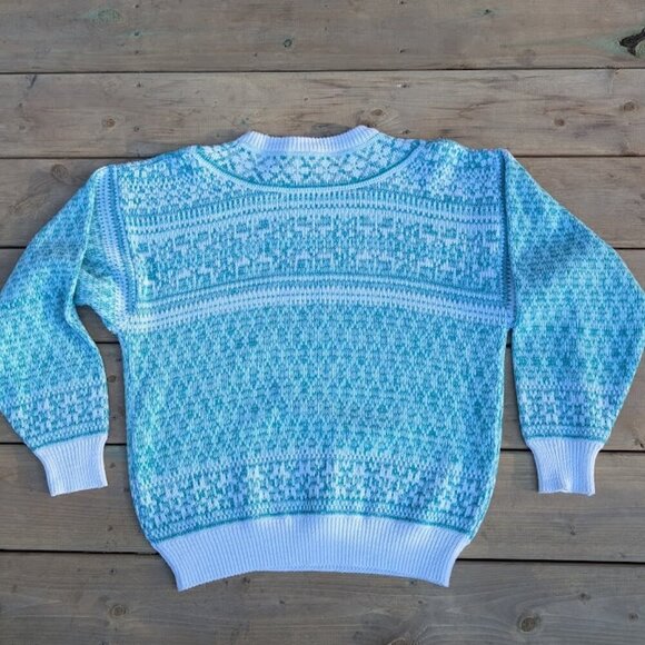 Vintage Lady Foot Locker Green and White Knit Crewneck Made in Korea Size Medium - Picture 8 of 8